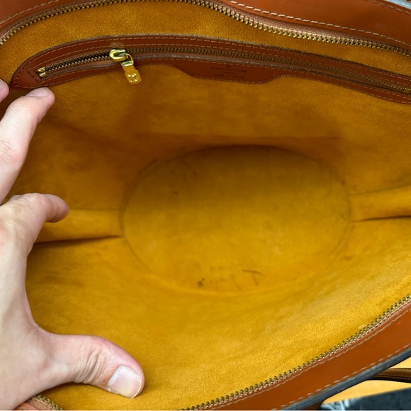 Louis Vuitton Epi Saint Jacques Shoulder Bag Large with FREE long wallet - Picture 10 of 13